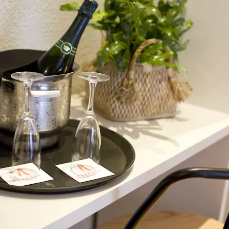 Szálloda Alegria Plaza Paris & 4 Sup 4*