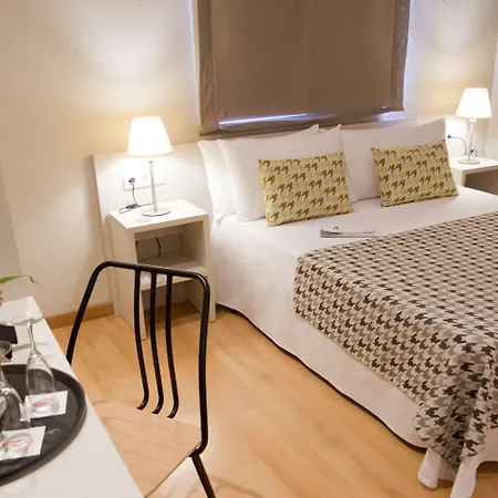 ホテル Alegria Plaza Paris & 4 Sup 4*