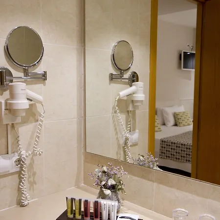 Alegria Plaza Paris & 4 Sup 4*