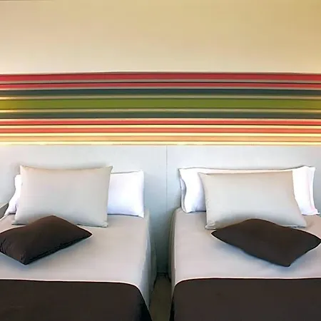 Alegria Plaza Paris & 4 Sup 4* Lloret de Mar