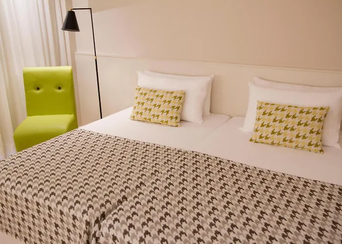 Hotel Alegria Plaza Paris & 4 Sup 4*