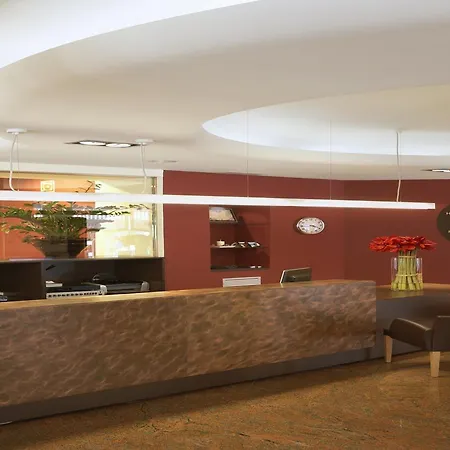 Готель Alegria Plaza Paris 4*sup Льорет-де-Мар