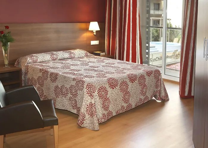 Alegria Plaza Paris & 4 Sup Hotel Lloret de Mar